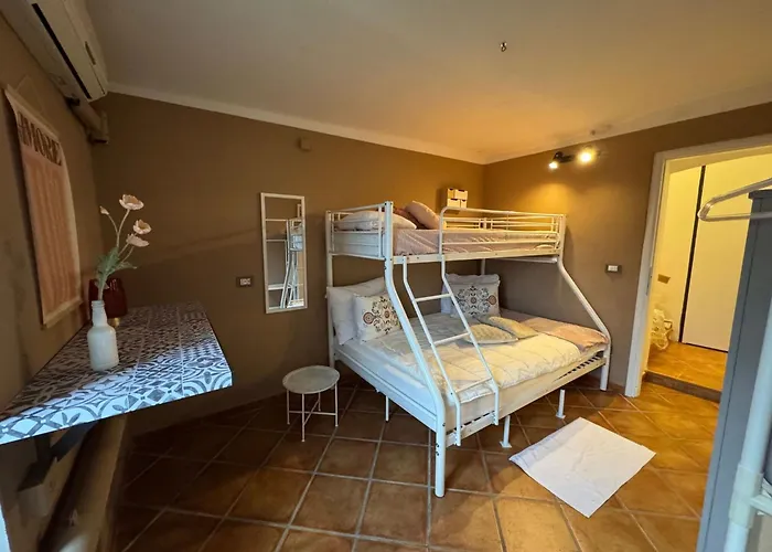 בית כפרי Wisteria